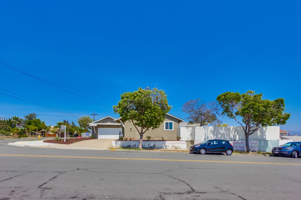 Virtual tour photo 35 of 35 for 2741 Homedale St