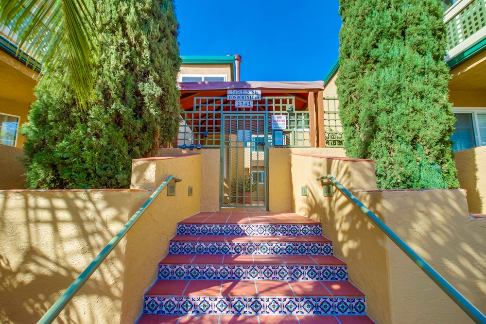 Virtual tour photo 5 of 25 for 2742 A St #102