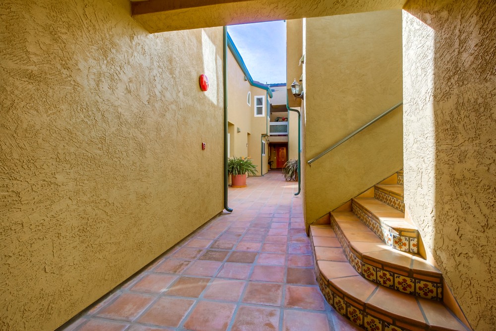 Virtual tour photo 7 of 25 for 2742 A St #102