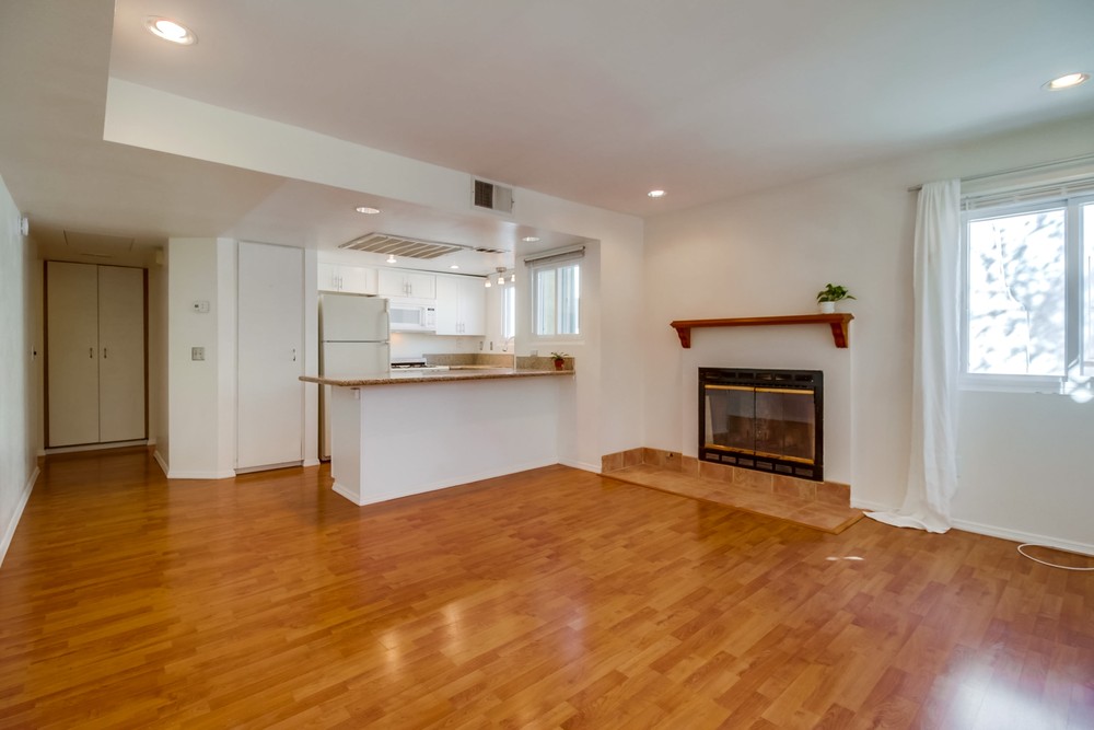 Virtual tour photo 9 of 25 for 2742 A St #102