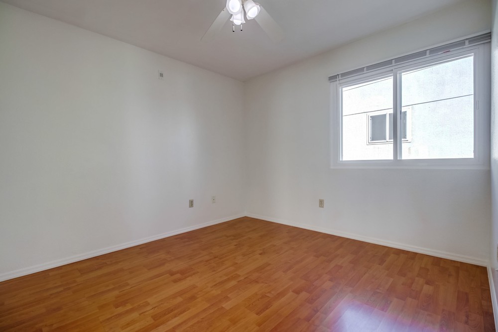 Virtual tour photo 19 of 25 for 2742 A St #102