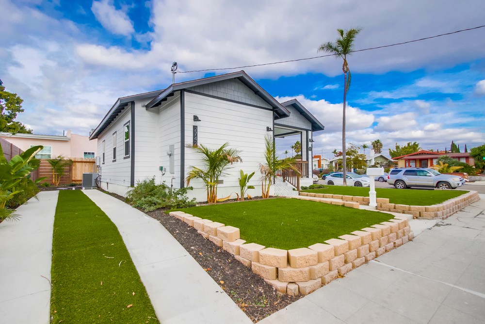 Virtual tour photo 3 of 36 for 2742 Collier Ave