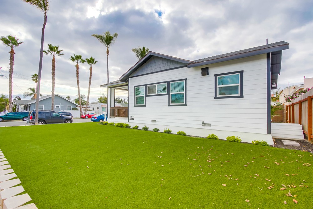 Virtual tour photo 6 of 36 for 2742 Collier Ave