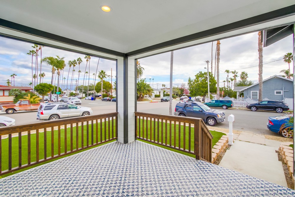Virtual tour photo 8 of 36 for 2742 Collier Ave