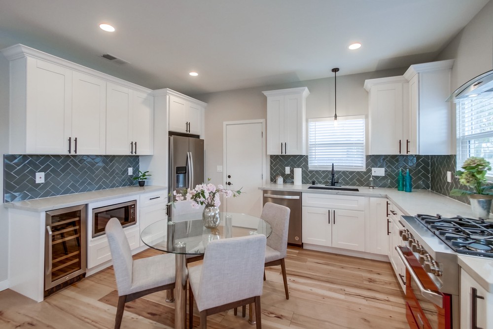 Virtual tour photo 16 of 36 for 2742 Collier Ave