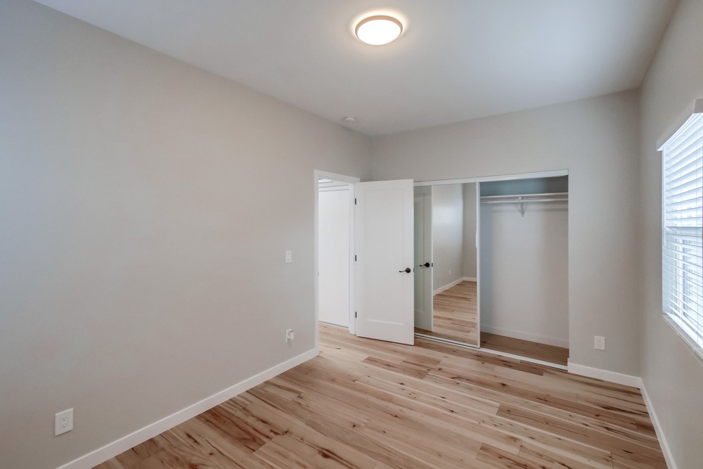 Virtual tour photo 28 of 36 for 2742 Collier Ave