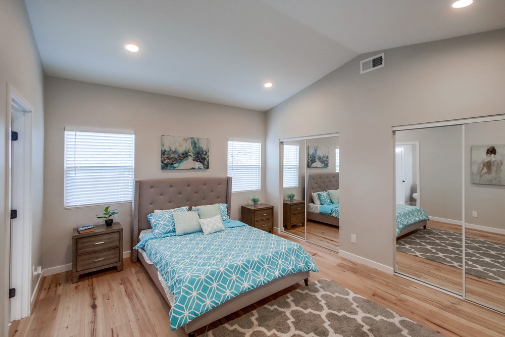Virtual tour photo 31 of 36 for 2742 Collier Ave