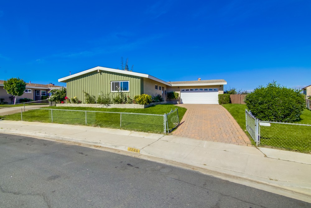 Virtual tour photo 1 of 45 for 2746 Wyandotte Ave