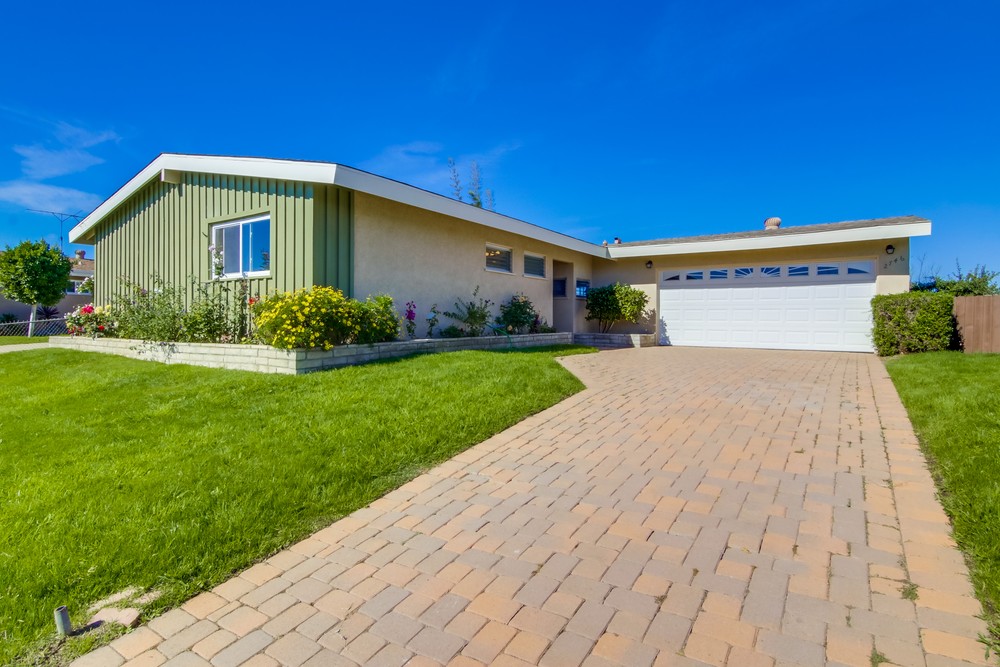 Virtual tour photo 4 of 45 for 2746 Wyandotte Ave