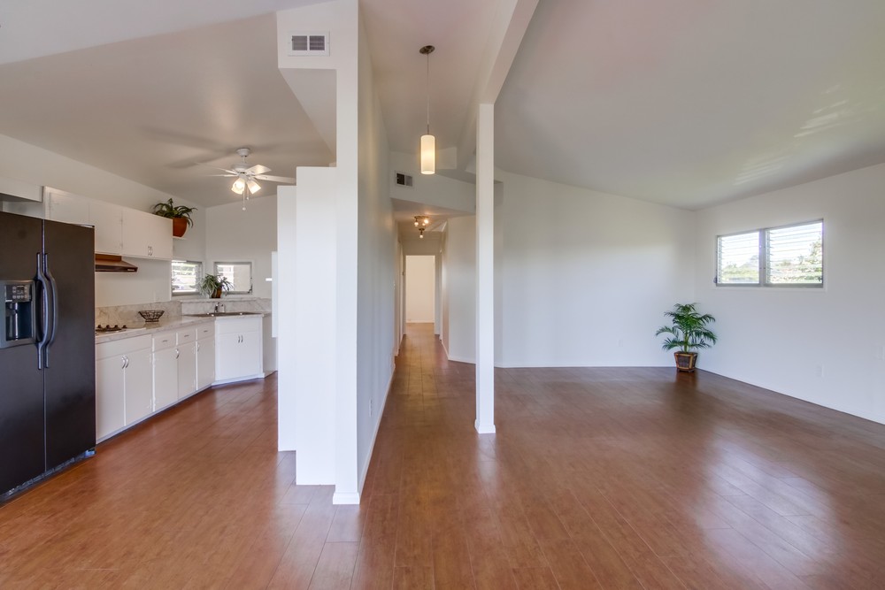 Virtual tour photo 6 of 45 for 2746 Wyandotte Ave