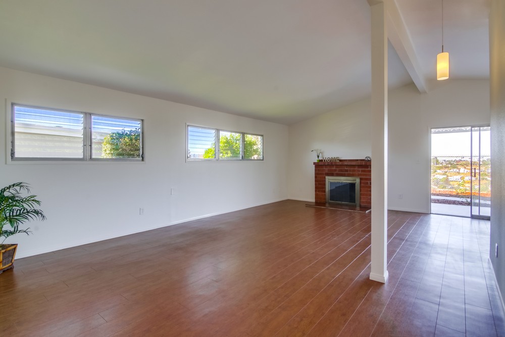 Virtual tour photo 9 of 45 for 2746 Wyandotte Ave