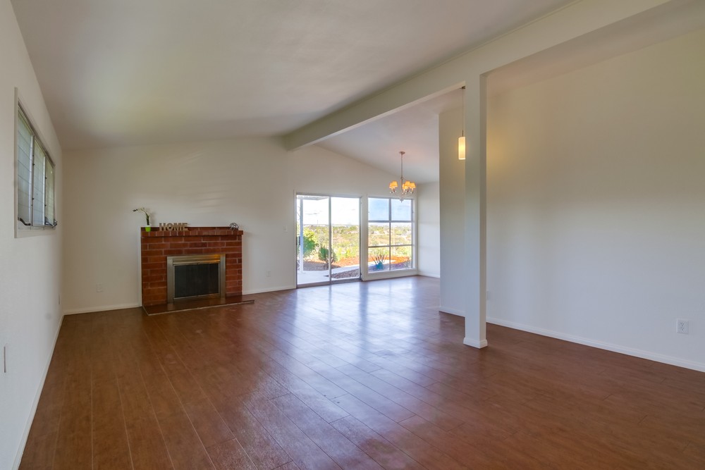 Virtual tour photo 10 of 45 for 2746 Wyandotte Ave