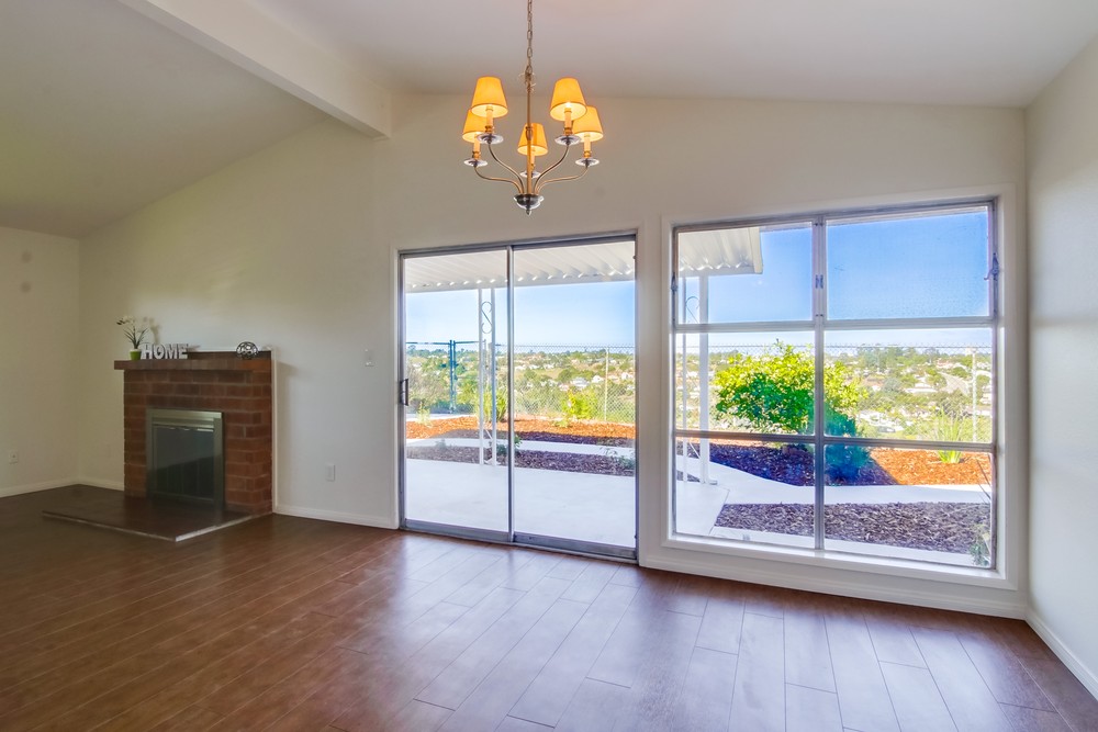 Virtual tour photo 12 of 45 for 2746 Wyandotte Ave