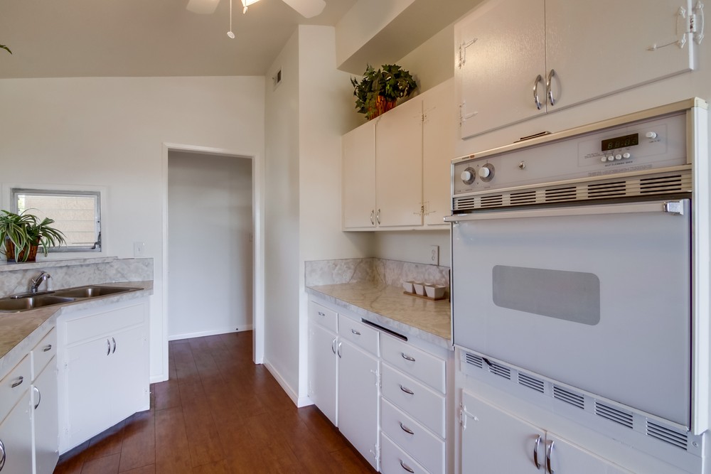 Virtual tour photo 17 of 45 for 2746 Wyandotte Ave