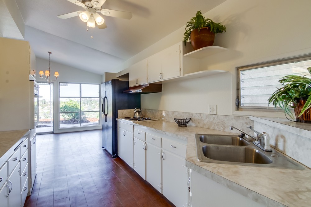 Virtual tour photo 18 of 45 for 2746 Wyandotte Ave
