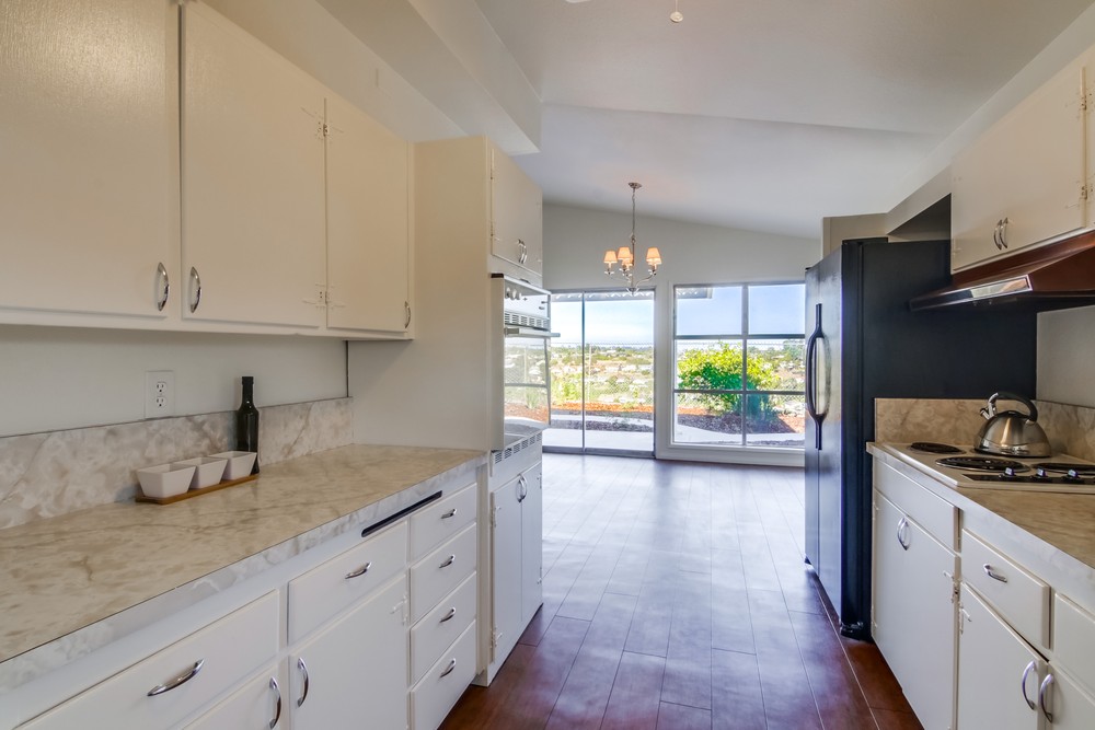 Virtual tour photo 19 of 45 for 2746 Wyandotte Ave
