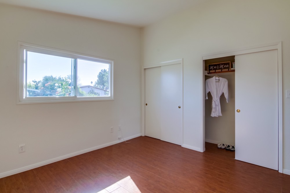 Virtual tour photo 22 of 45 for 2746 Wyandotte Ave