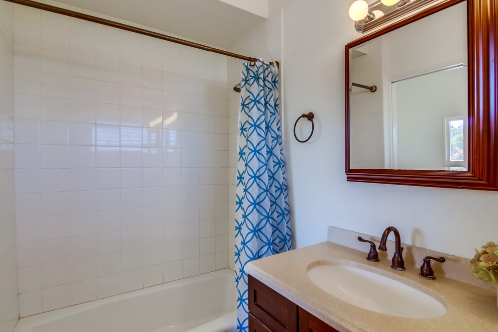 Virtual tour photo 24 of 45 for 2746 Wyandotte Ave