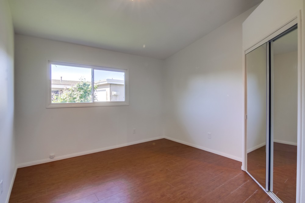 Virtual tour photo 26 of 45 for 2746 Wyandotte Ave