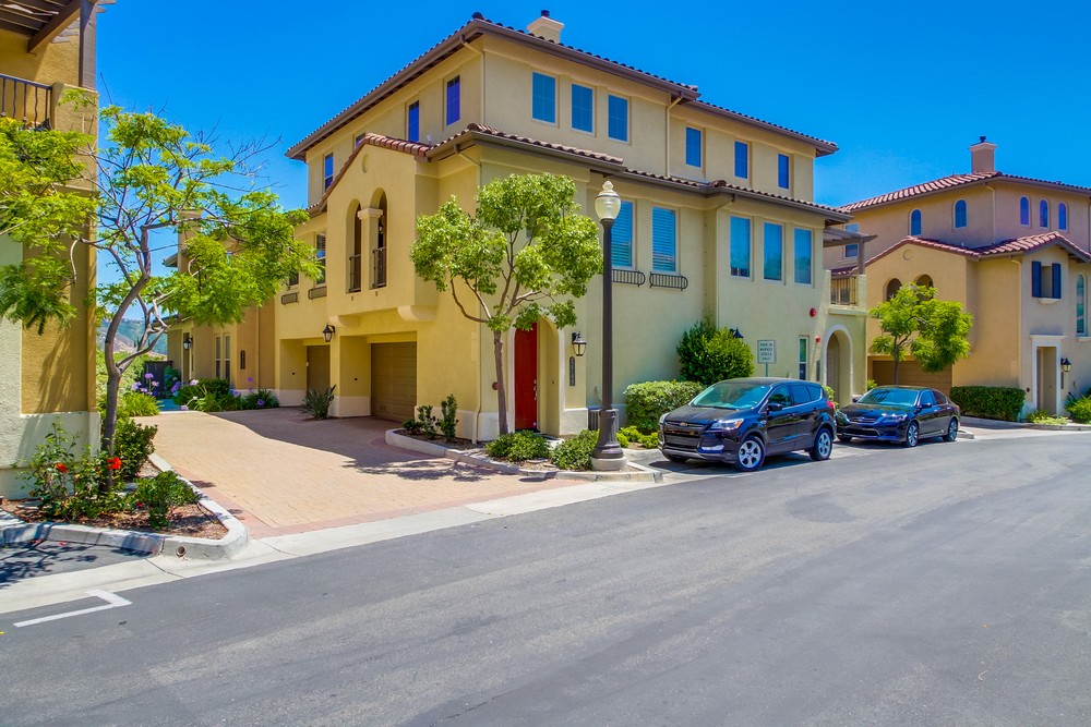 Virtual tour photo 1 of 28 for 2748 Piantino Cir