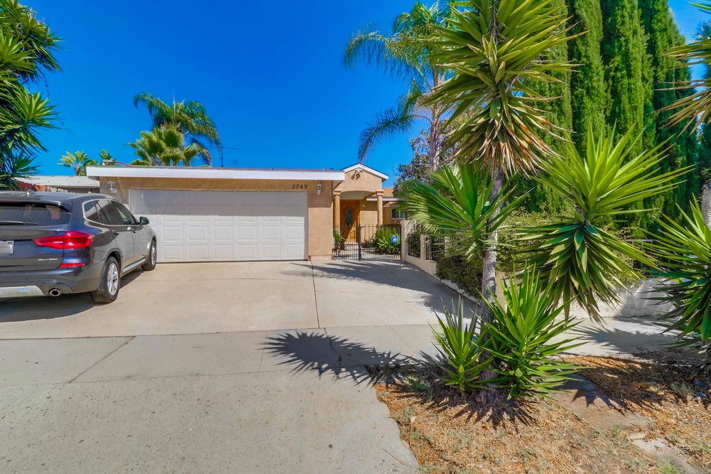 Virtual tour photo 4 of 59 for 2749 Mission Village Dr