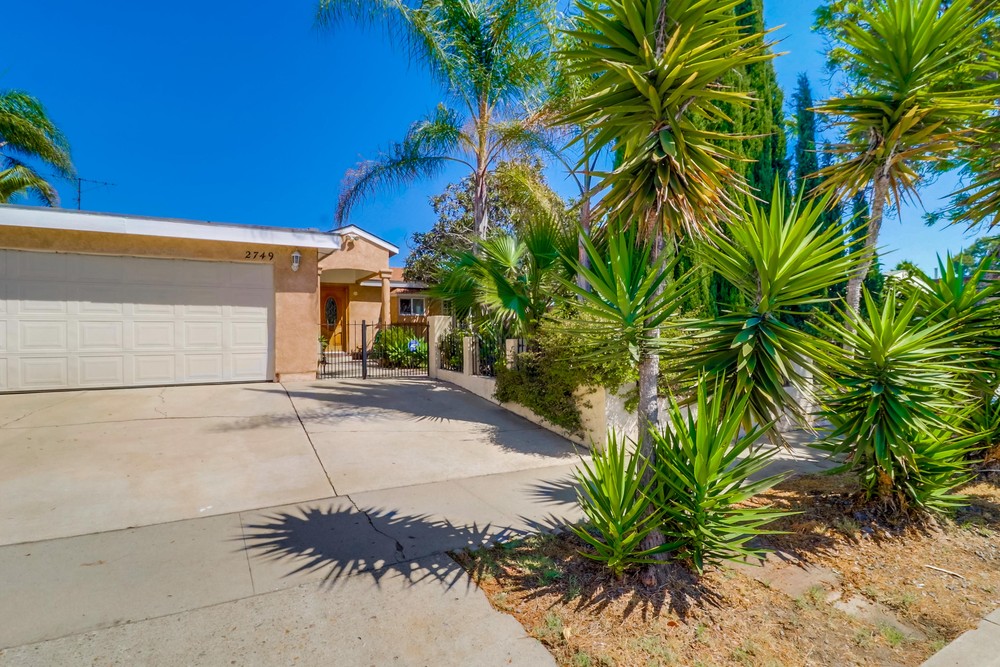 Virtual tour photo 5 of 59 for 2749 Mission Village Dr