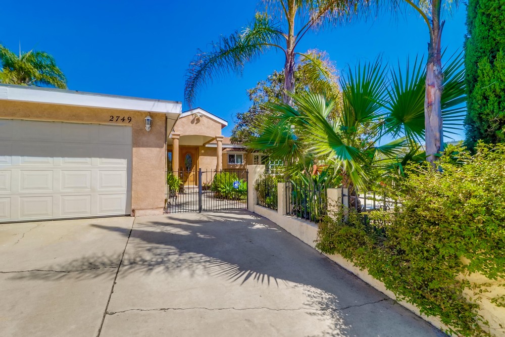 Virtual tour photo 6 of 59 for 2749 Mission Village Dr