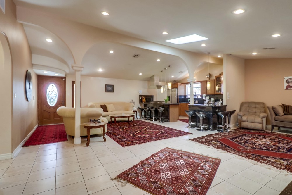 Virtual tour photo 15 of 59 for 2749 Mission Village Dr