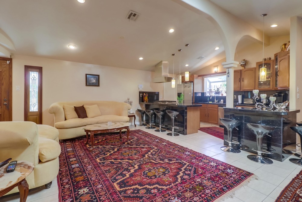 Virtual tour photo 18 of 59 for 2749 Mission Village Dr