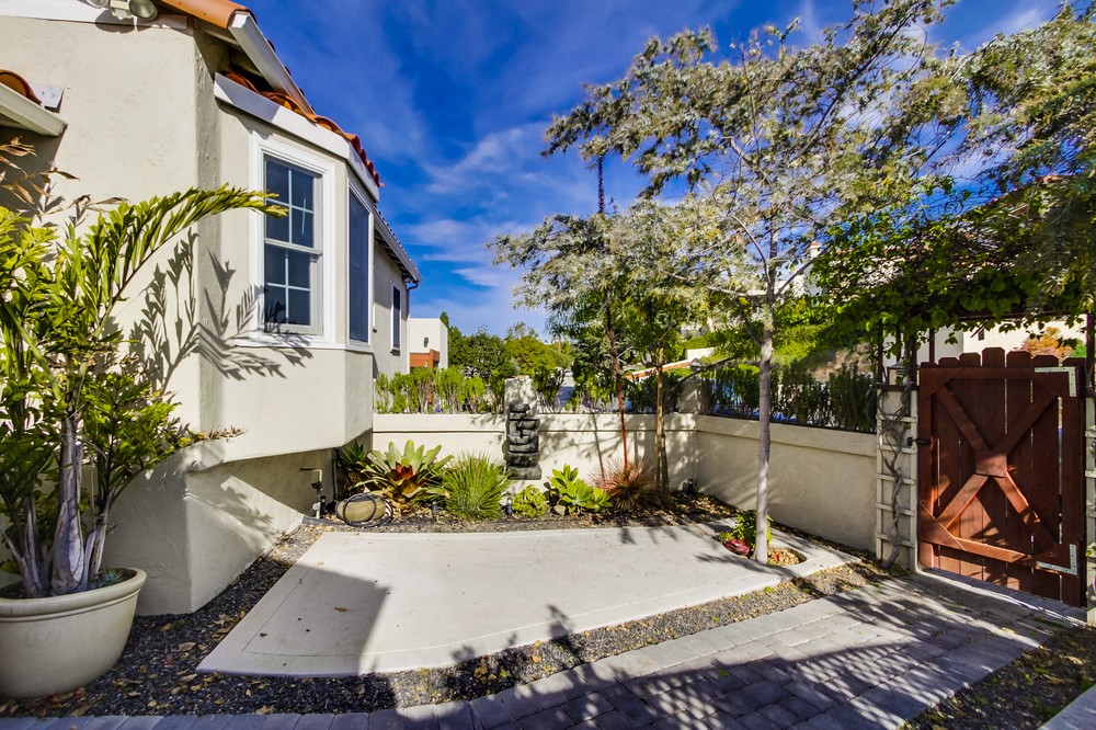 Virtual tour photo 9 of 56 for 2750 Eagle Street