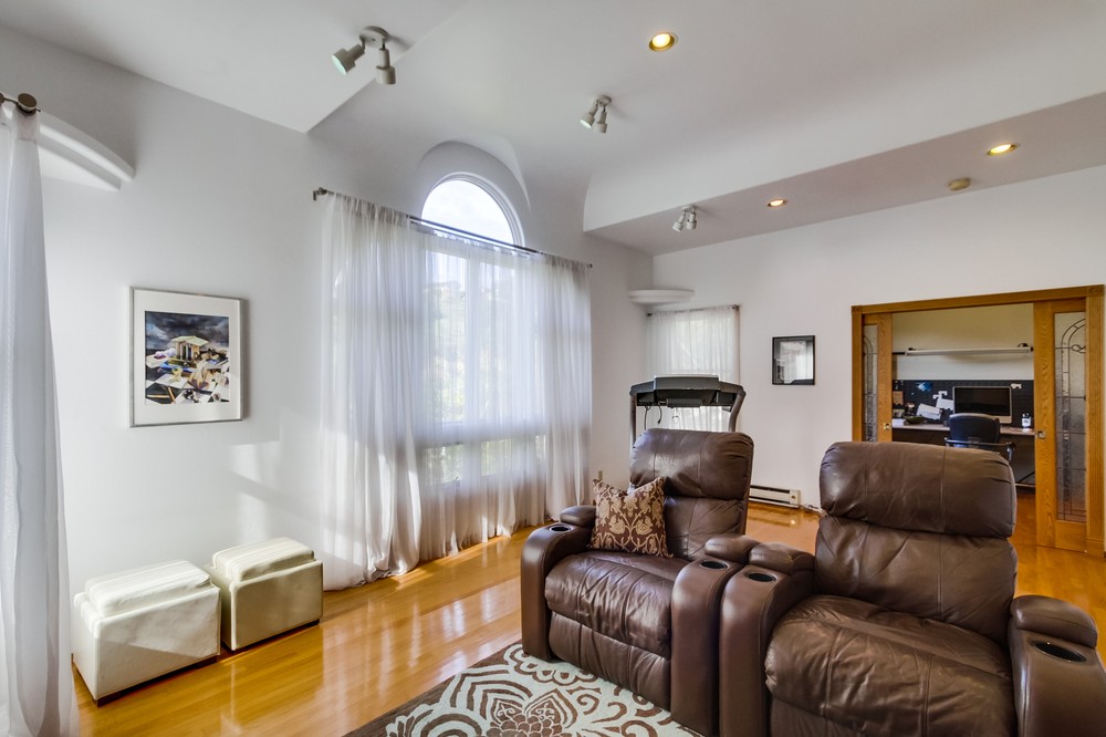 Virtual tour photo 34 of 56 for 2750 Eagle Street