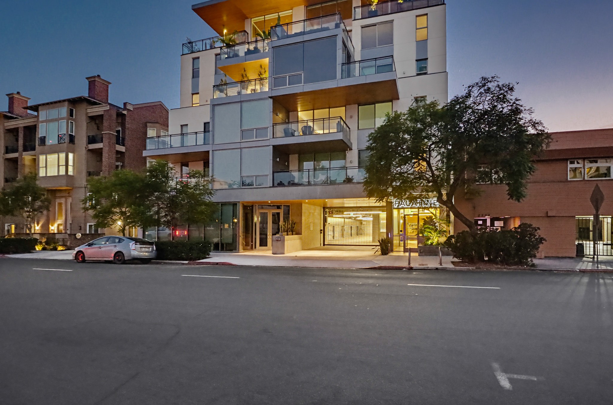 Virtual tour photo 1 of 96 for 2750 Fourth Ave #402