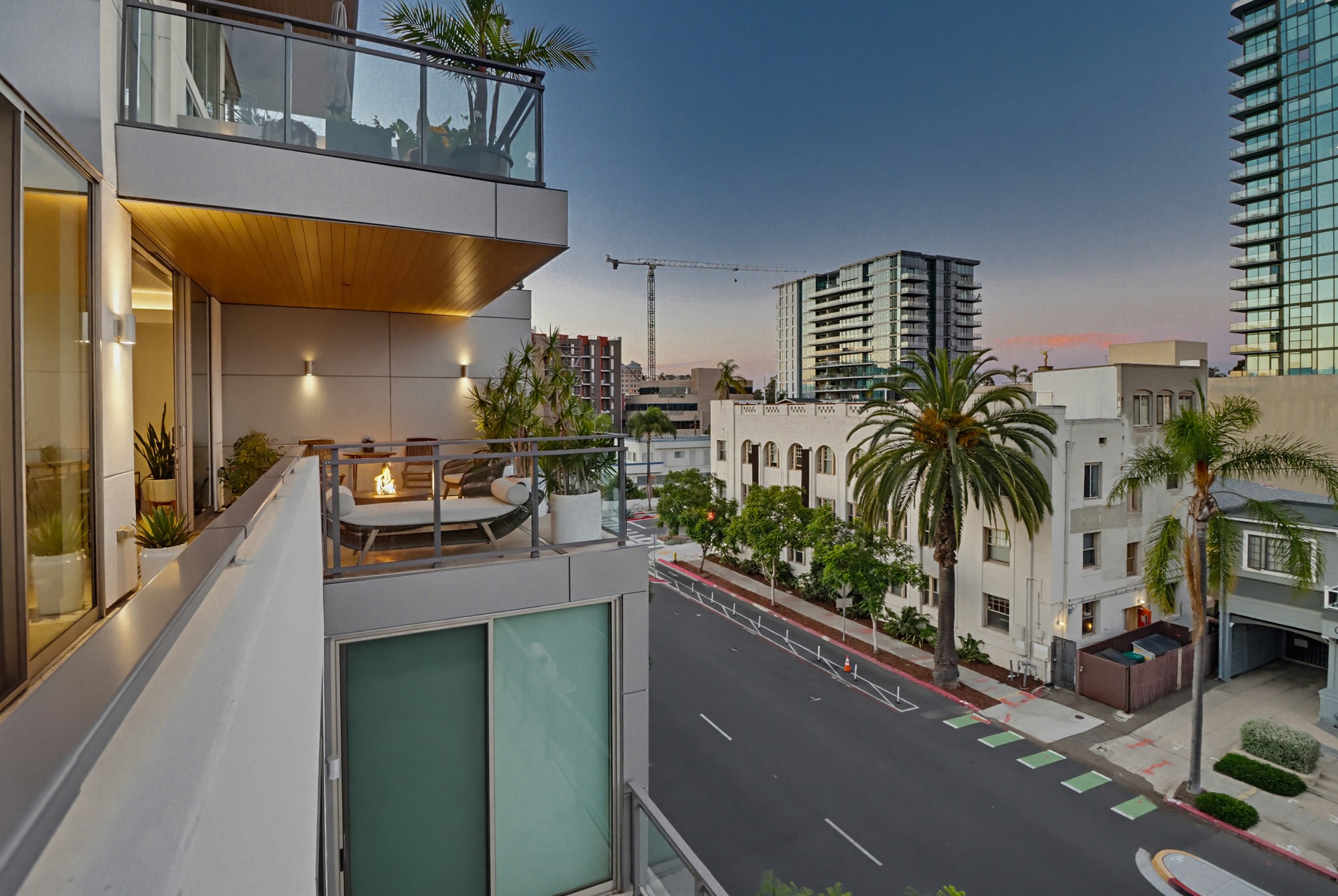 Virtual tour photo 18 of 96 for 2750 Fourth Ave #402