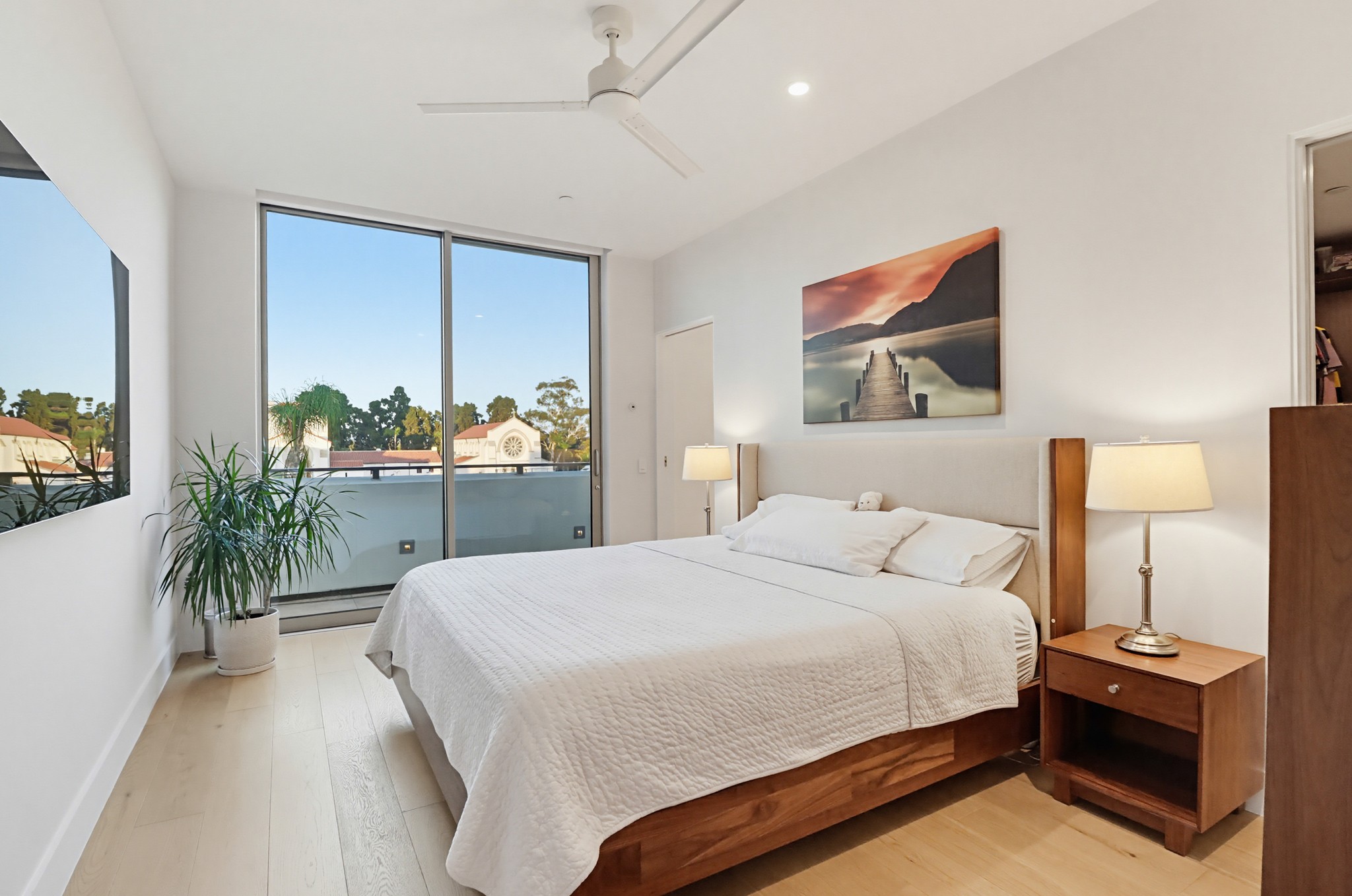 Virtual tour photo 51 of 96 for 2750 Fourth Ave #402