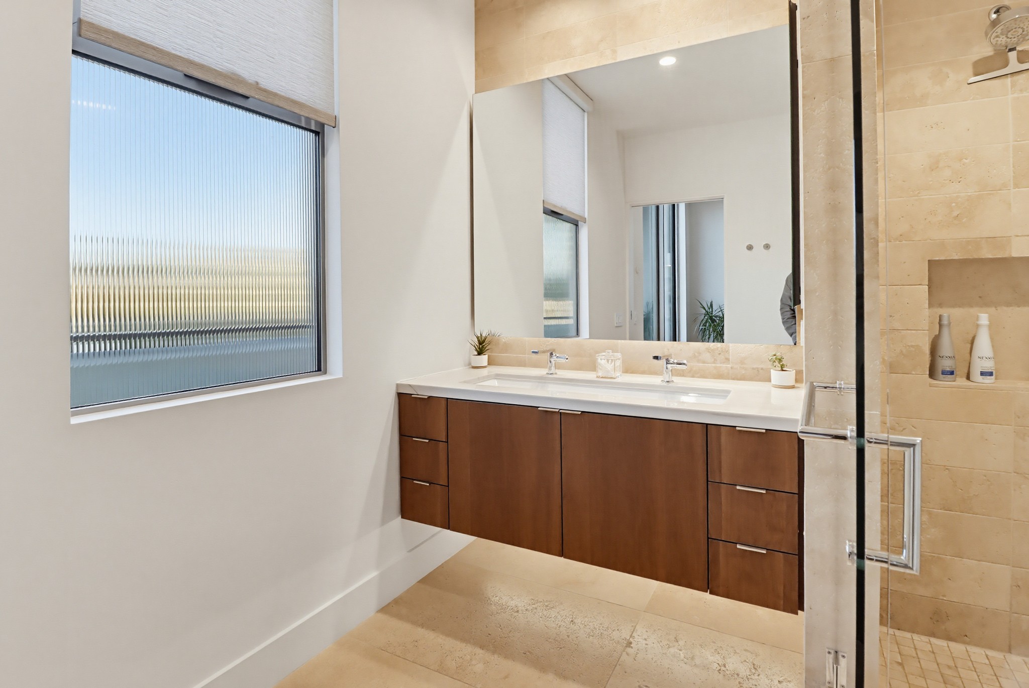 Virtual tour photo 59 of 96 for 2750 Fourth Ave #402