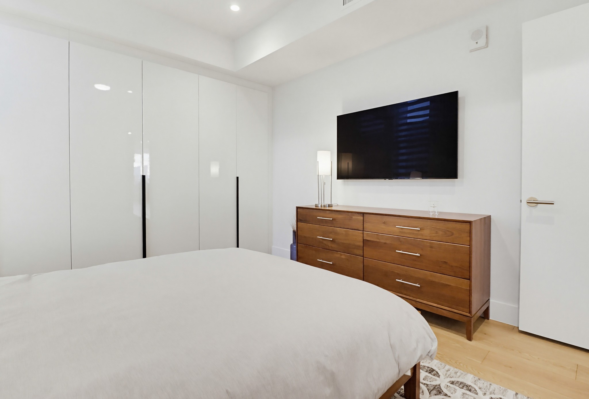 Virtual tour photo 61 of 96 for 2750 Fourth Ave #402