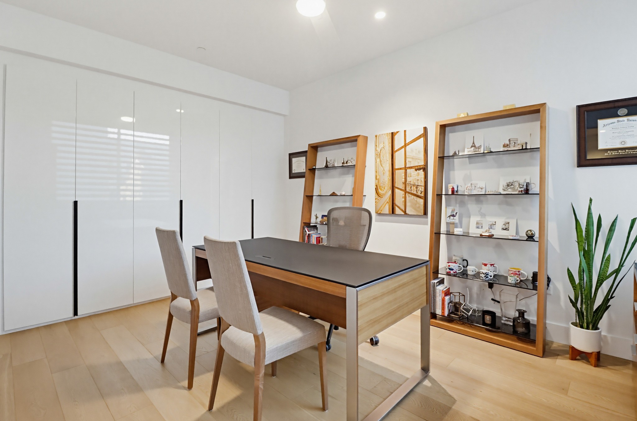 Virtual tour photo 63 of 96 for 2750 Fourth Ave #402