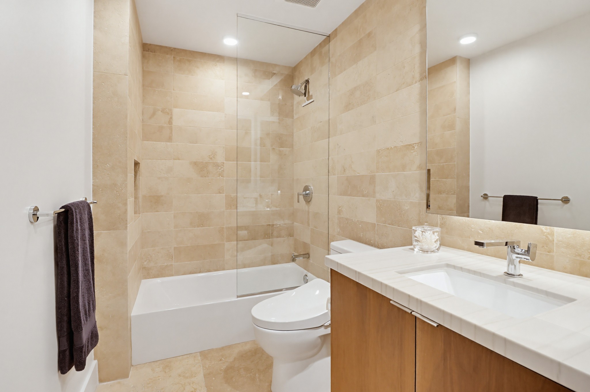 Virtual tour photo 67 of 96 for 2750 Fourth Ave #402