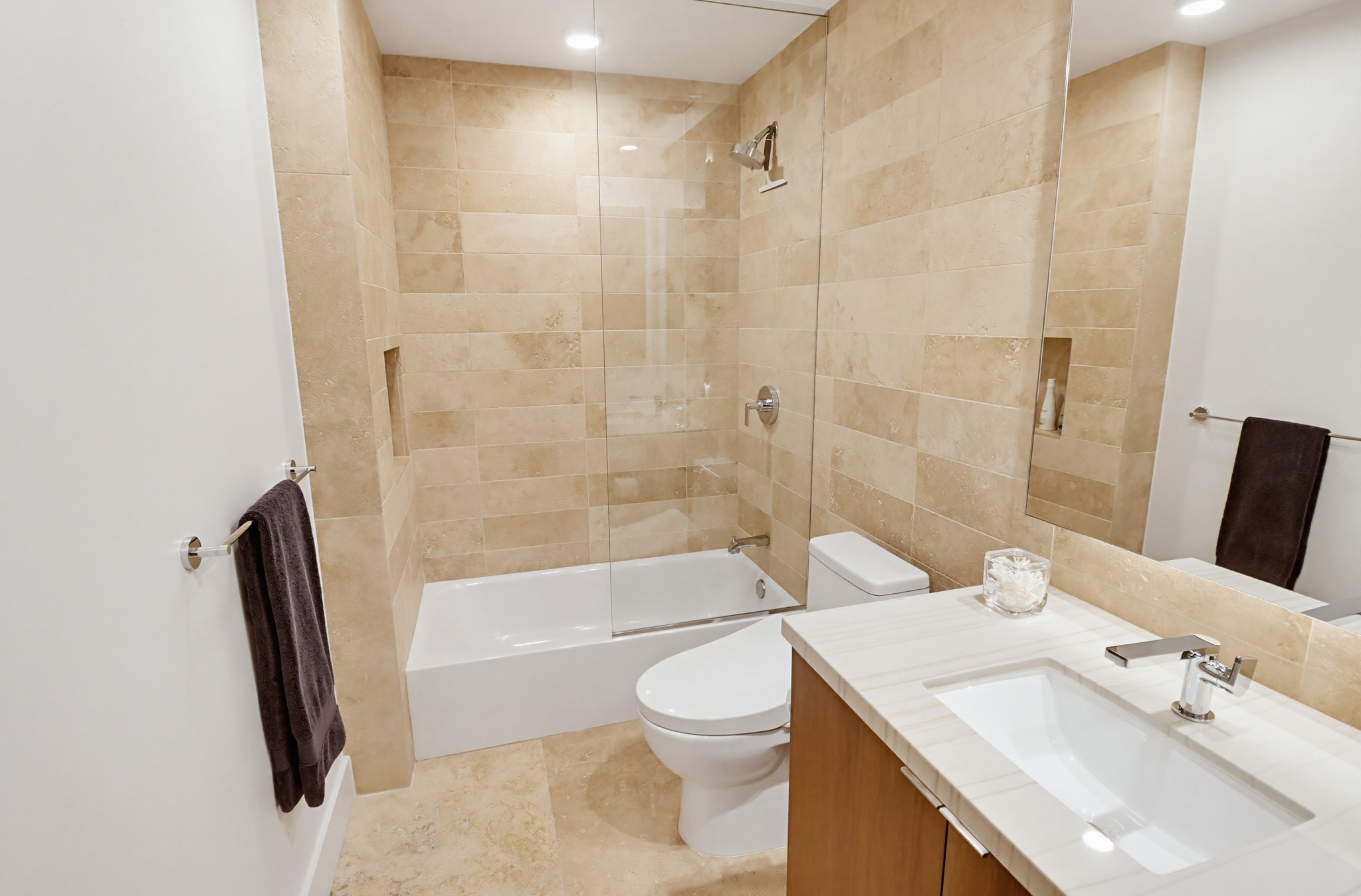 Virtual tour photo 68 of 96 for 2750 Fourth Ave #402