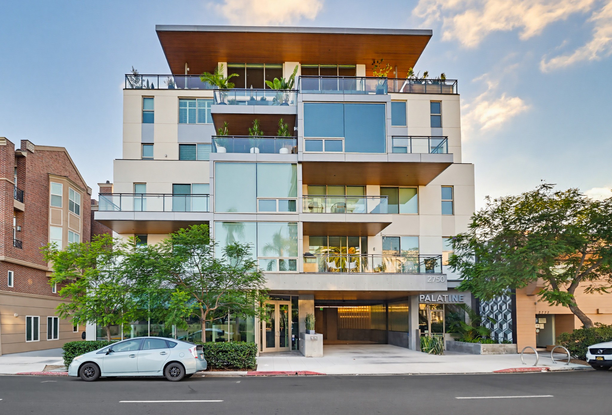 Virtual tour photo 84 of 96 for 2750 Fourth Ave #402