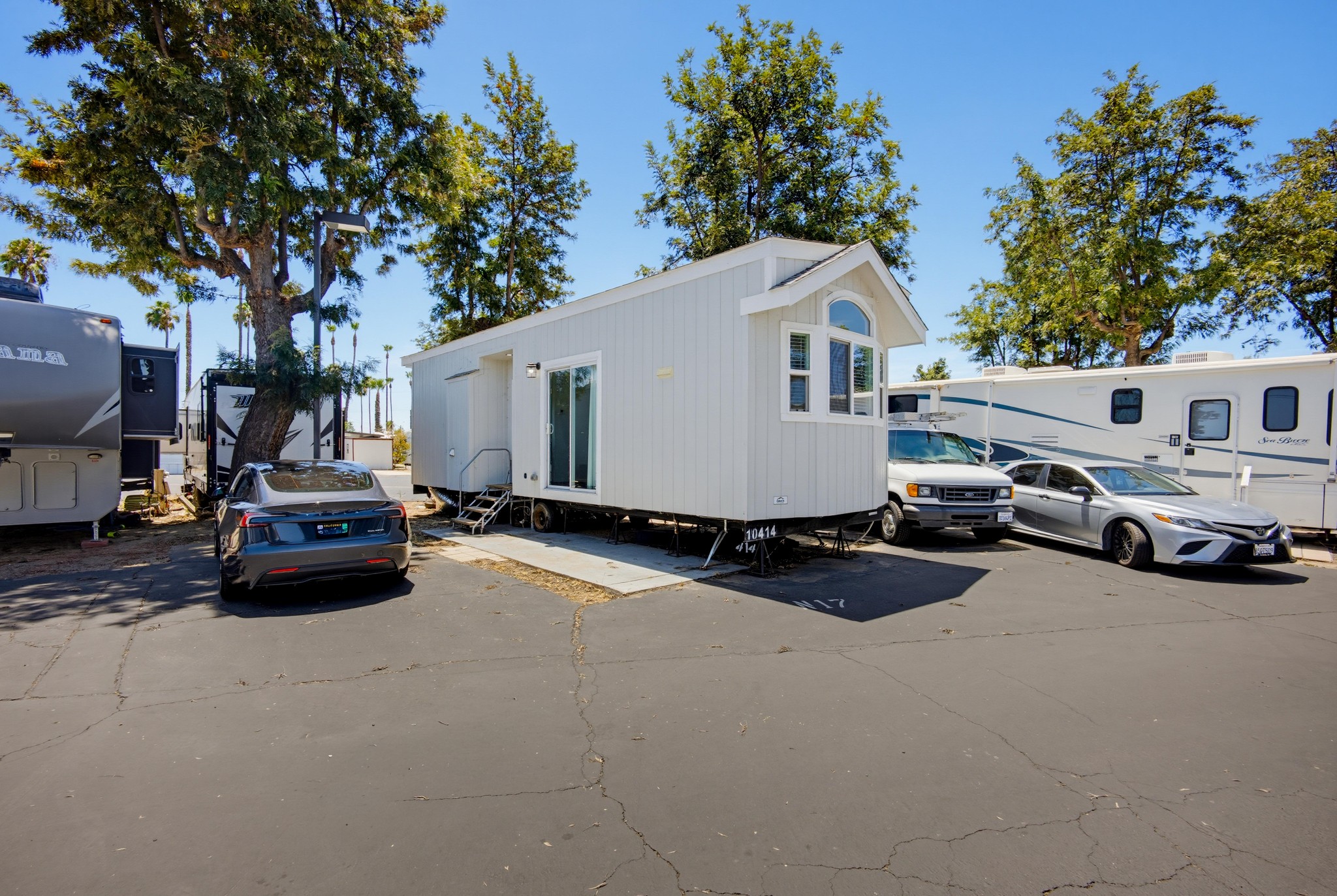 Virtual tour photo 1 of 33 for 2750 W Acacia Ave spc n17