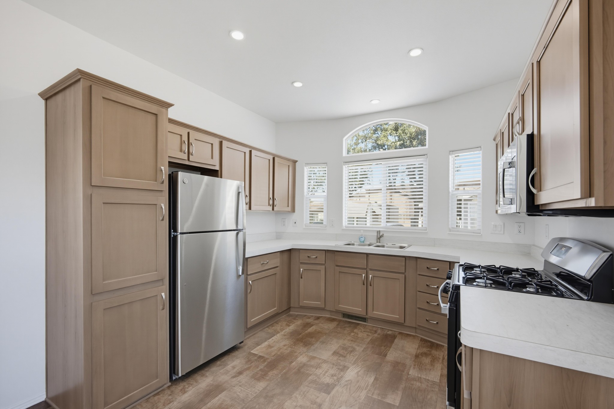 Virtual tour photo 11 of 33 for 2750 W Acacia Ave spc n17