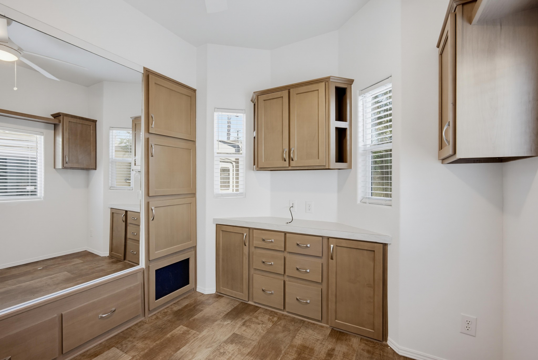 Virtual tour photo 19 of 33 for 2750 W Acacia Ave spc n17
