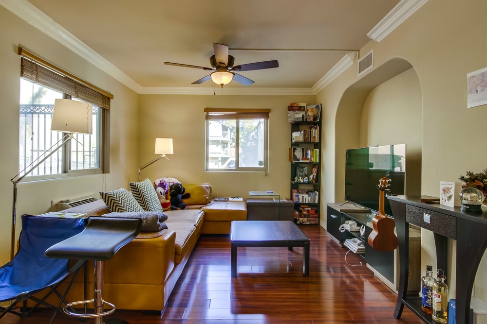 Virtual tour photo 9 of 29 for 2752 B St #112