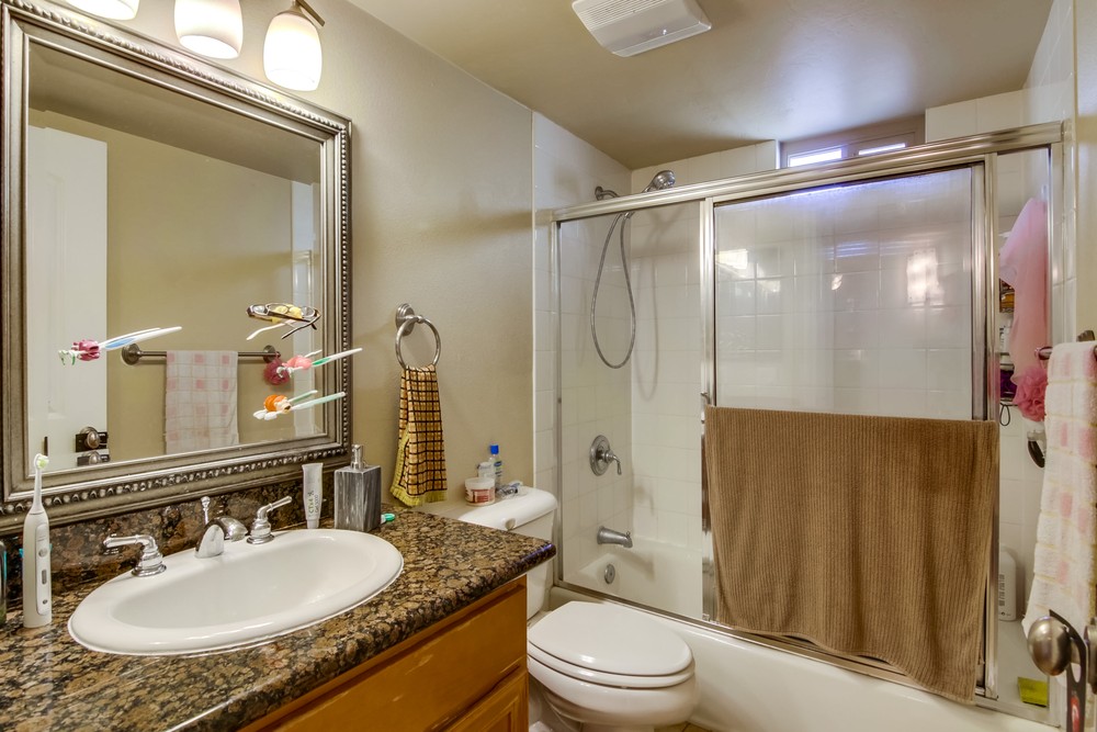 Virtual tour photo 26 of 29 for 2752 B St #112
