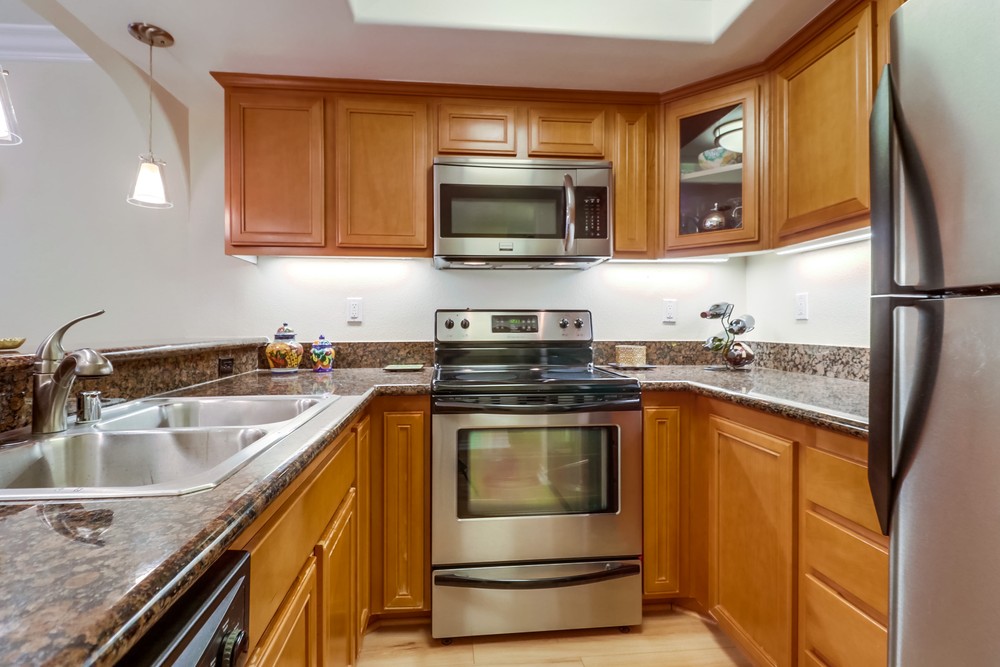 Virtual tour photo 20 of 28 for 2752 B St UNIT 210