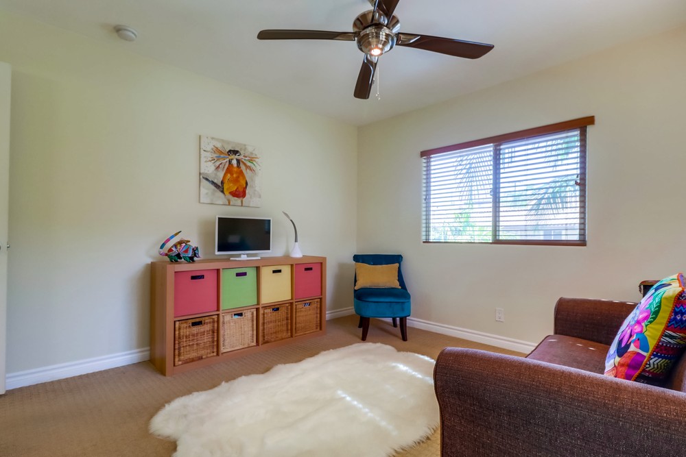 Virtual tour photo 26 of 28 for 2752 B St UNIT 210
