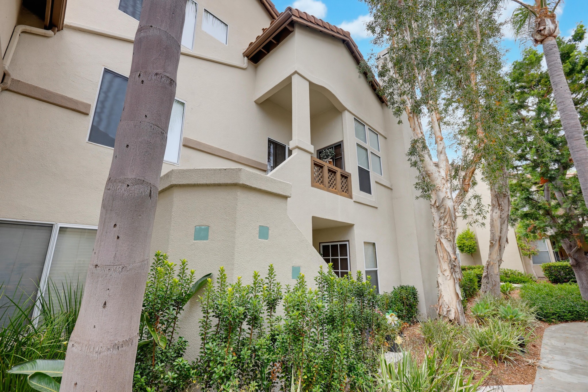 Virtual tour photo 1 of 85 for 27529 Serena