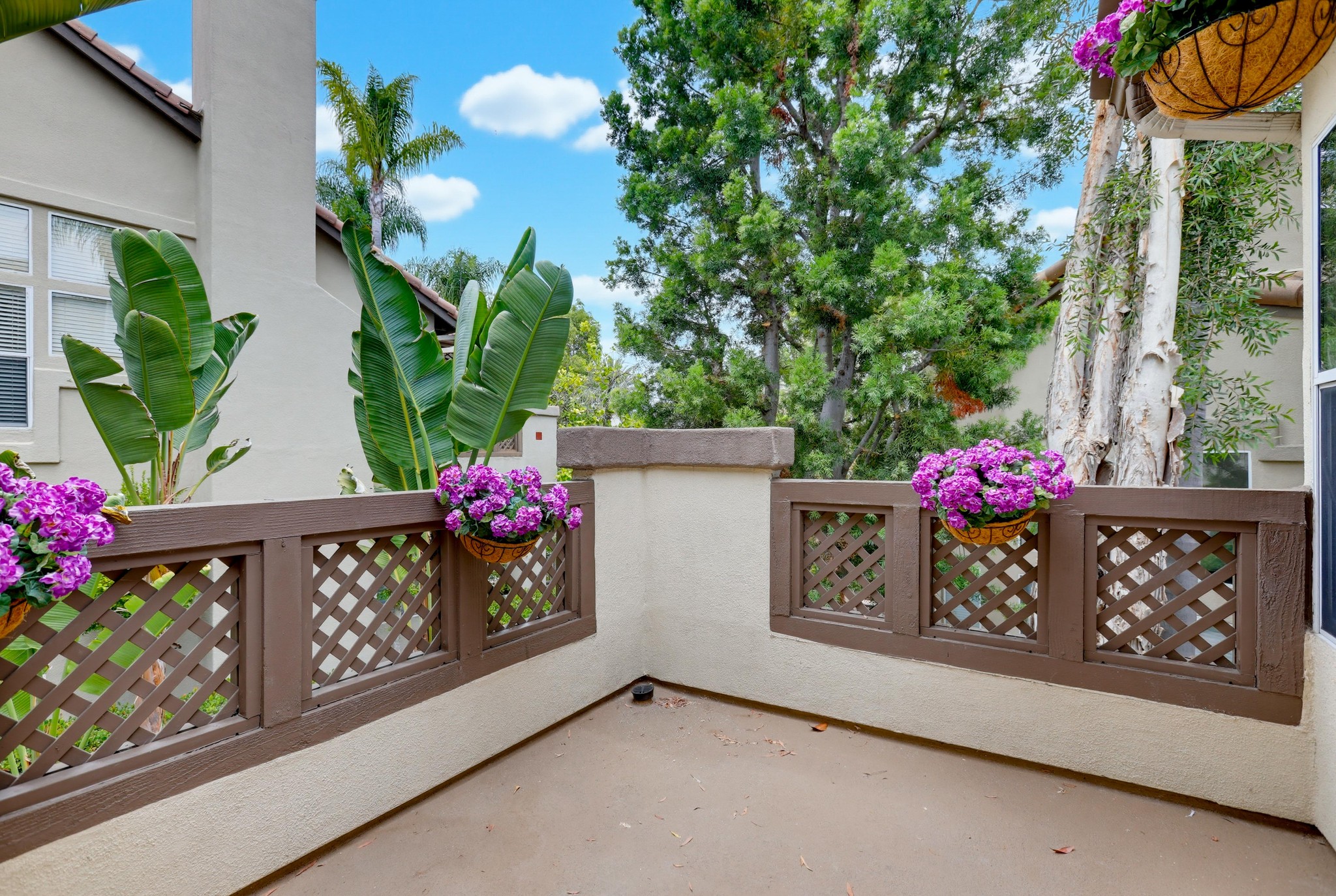 Virtual tour photo 12 of 85 for 27529 Serena