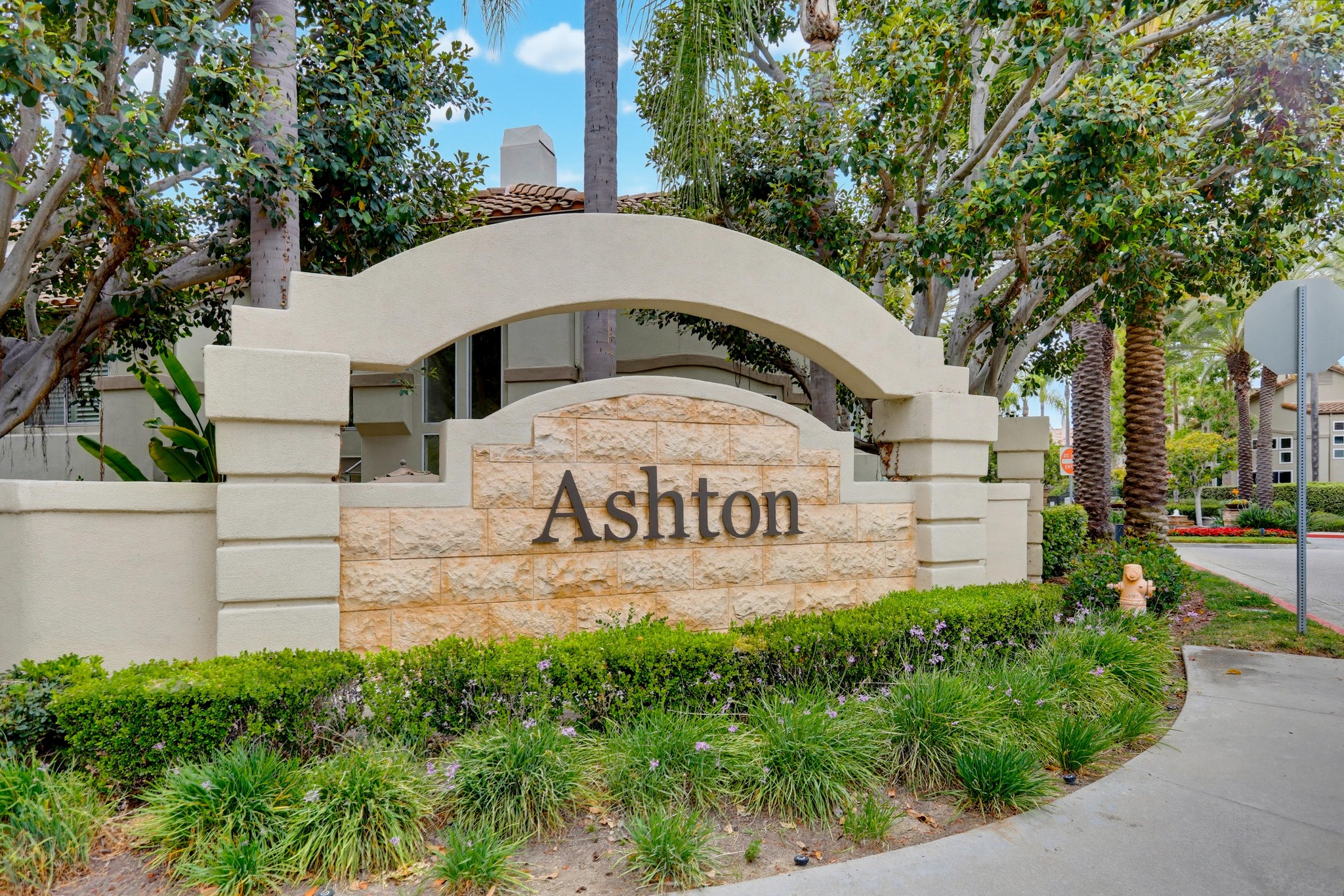 Virtual tour photo 59 of 85 for 27529 Serena